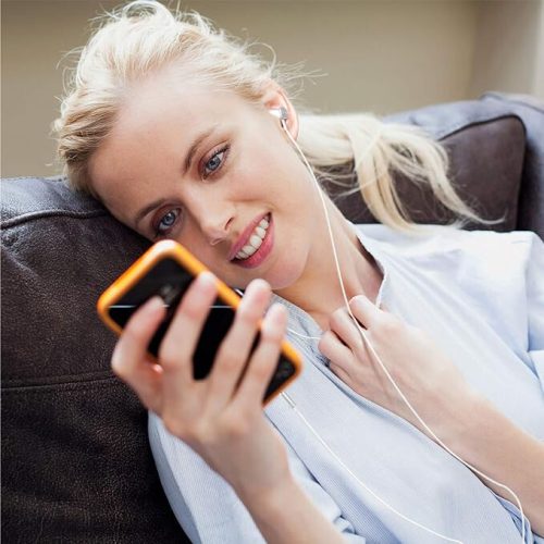 Drátová sluchátka ME-19 s mikrofonem – 3,5mm jack, bílá, pro telefon a počítač